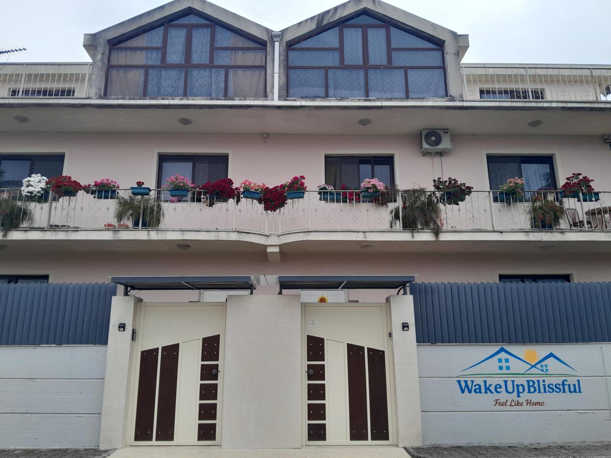 Blissful Hostel Shkodra Kültér fotó